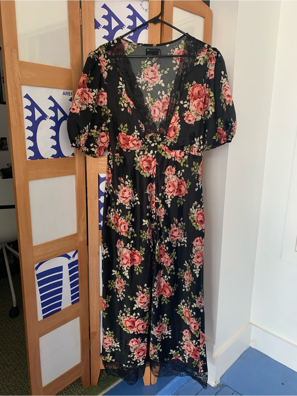 Floral Lace-Trim Black Maxi Dress with Pink Roses